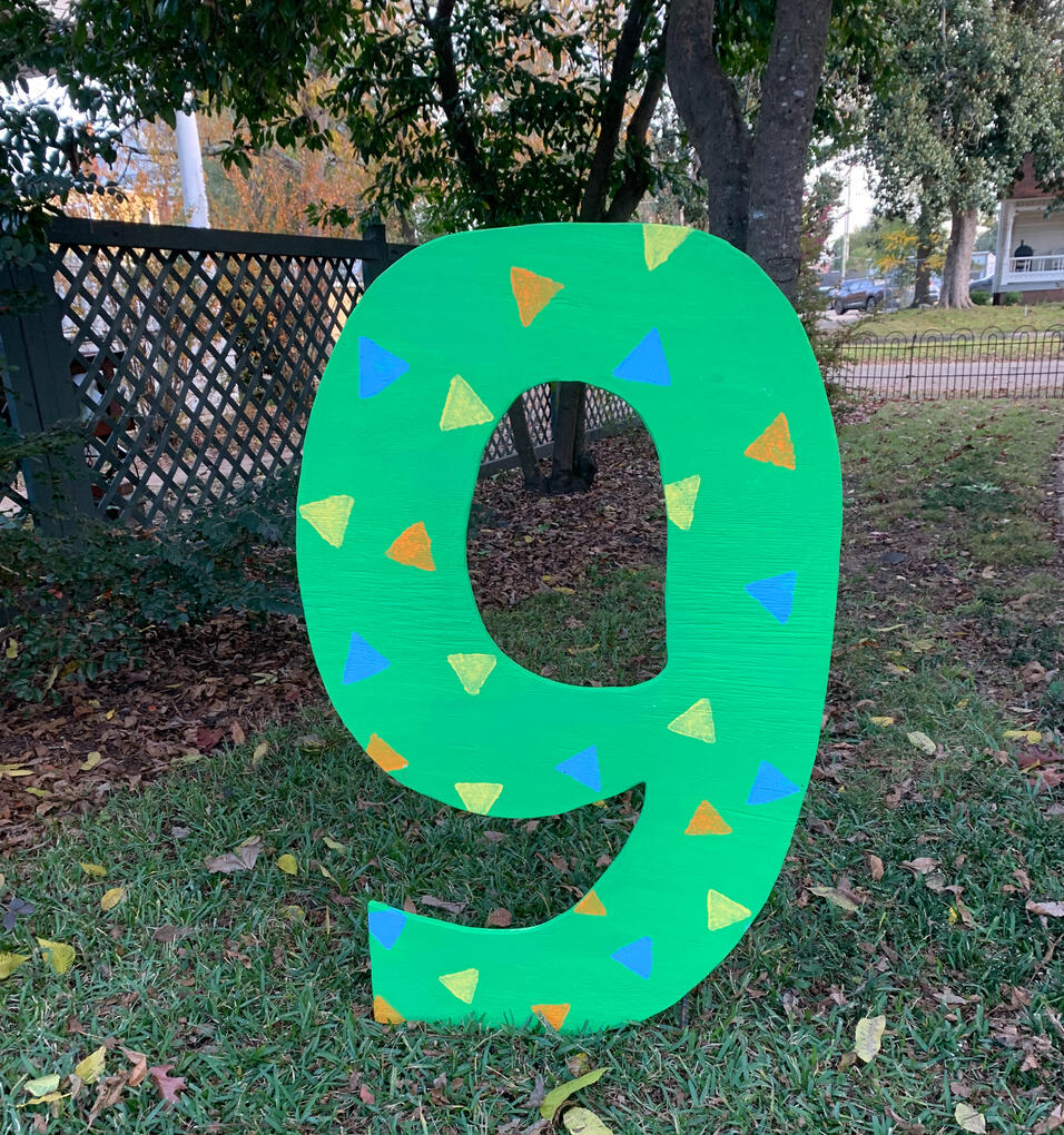 Nine- green